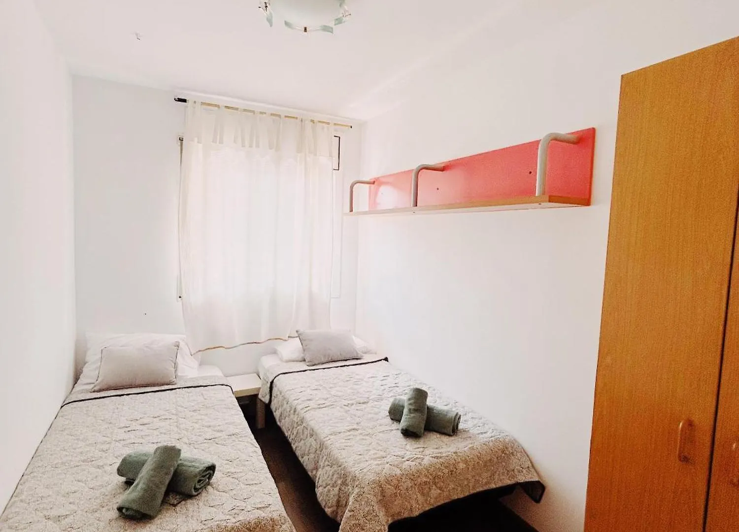 Costa New Euroviajeros Apartaments Pineda de Mar İspanya